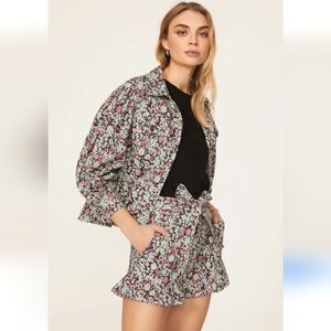 Cinq A Sept Penny Black Pink Floral Ruffle Shorts Size 6